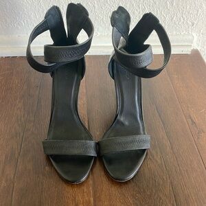 Joie pumps